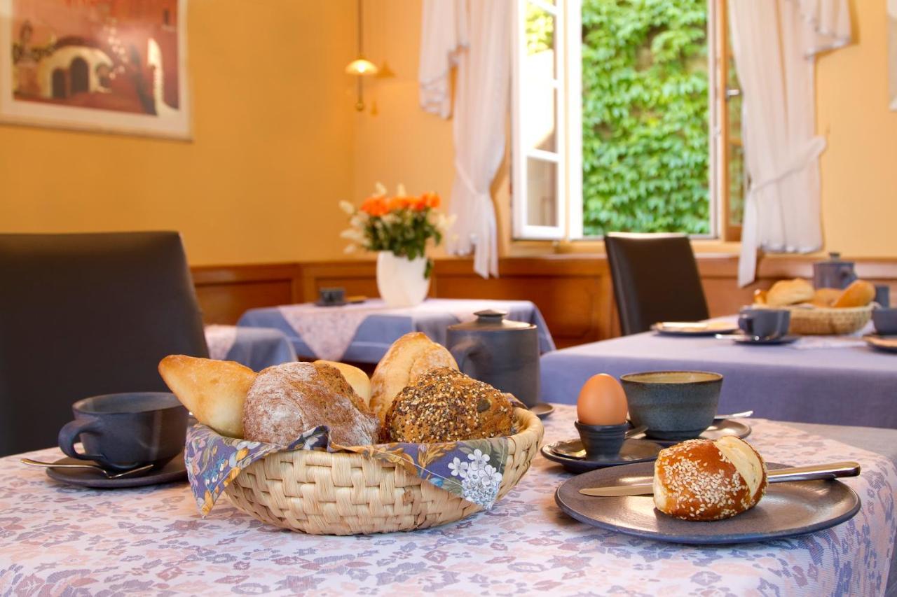 Gaestehaus Hebinger Am Schlosspark Дайдесхайм Екстериор снимка